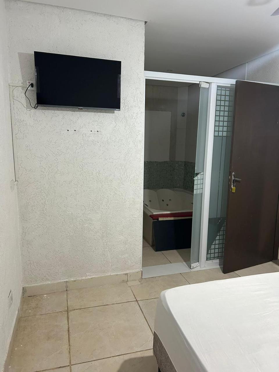 Oasis Hostel E Pousada Itanhaém エクステリア 写真