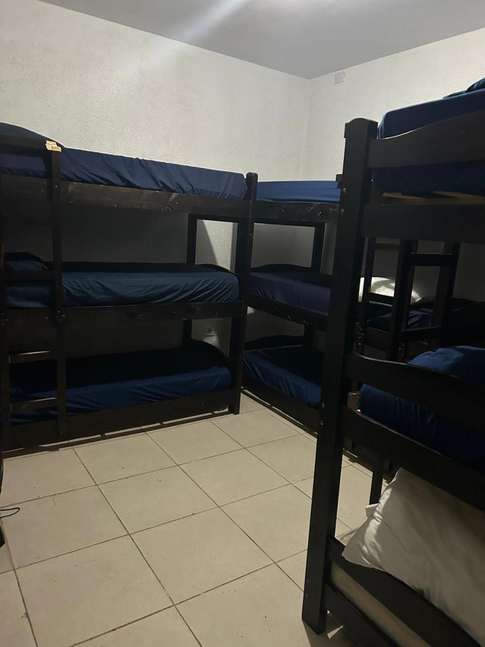 Oasis Hostel E Pousada Itanhaém エクステリア 写真